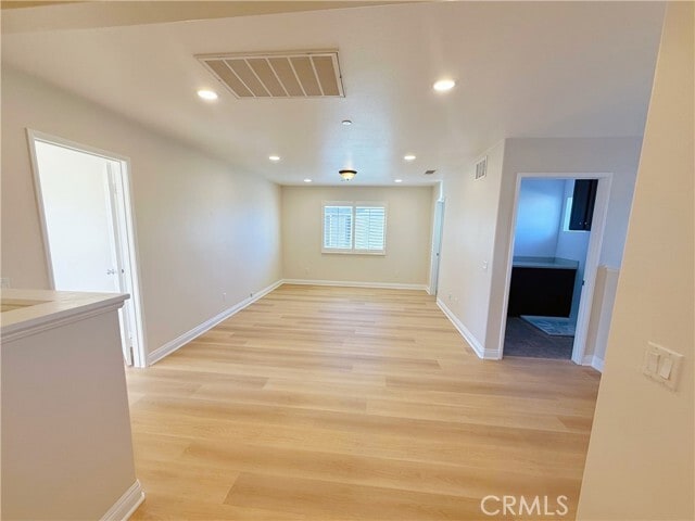 Building Photo - 6870 Tourmaline Dr