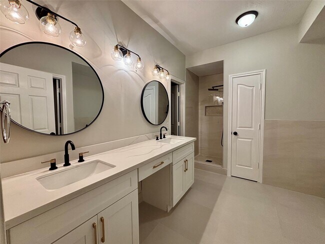 Building Photo - 3405 Kleberg Ct