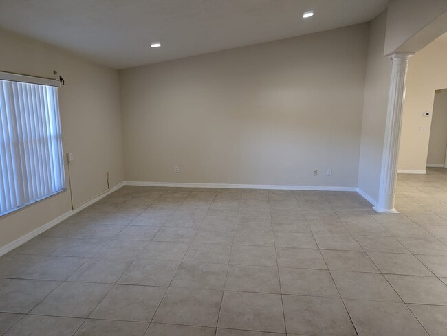 Building Photo - 36 Spring Meadows Dr