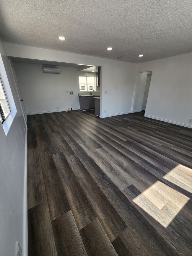 Building Photo - 1450 W 146th St