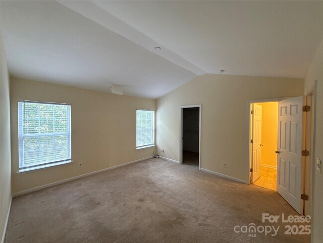 Building Photo - 3046 Summerfield Ridge Ln