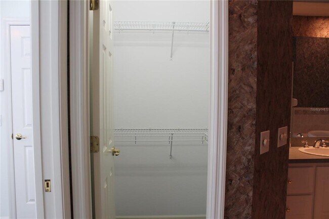 Building Photo - 2228 Lake Holloway Blvd