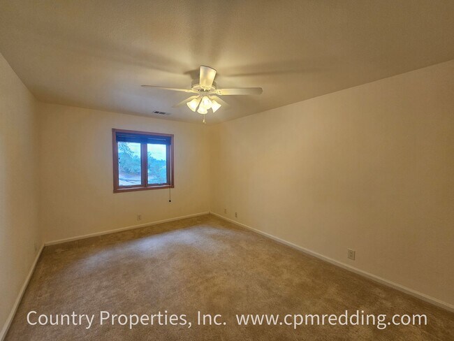 Building Photo - Amazing Short-Term Housing Opportunity in a Custom 4-Bedroom House!
