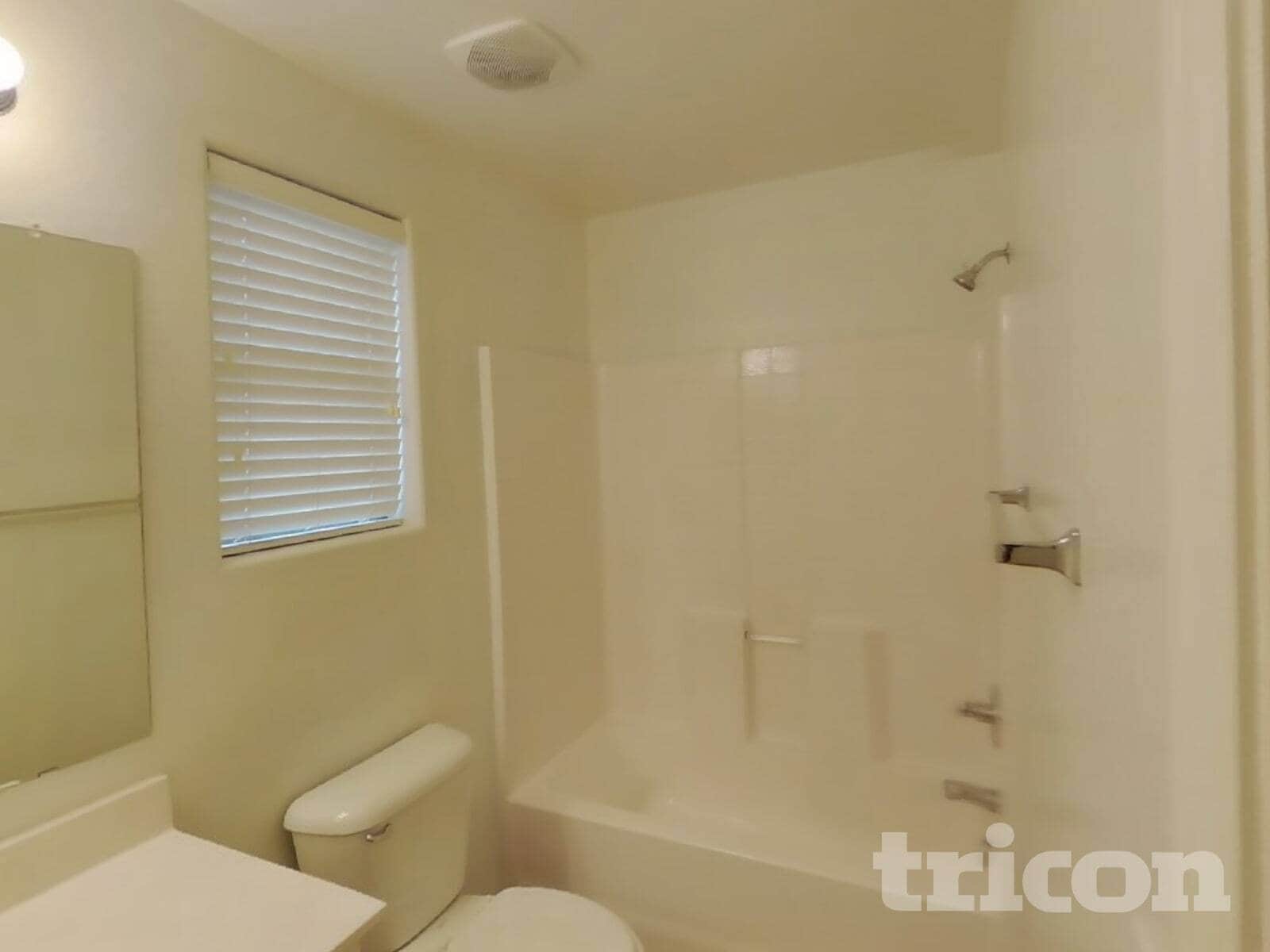 Building Photo - 4028 W Pedro Ln