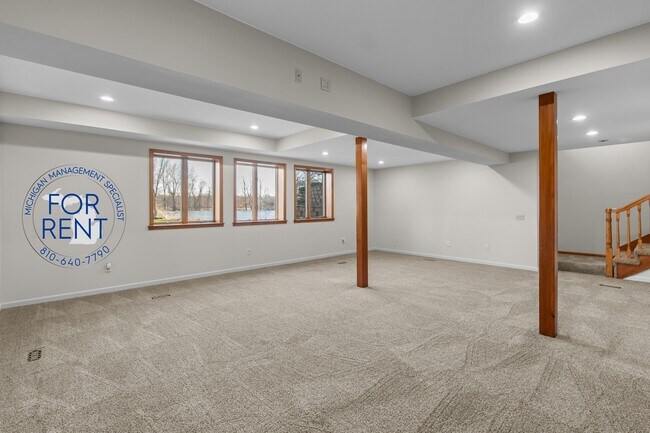 Building Photo - 7255 E Baldwin Rd