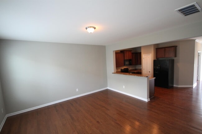 Building Photo - 2233 Sunny Cove Dr