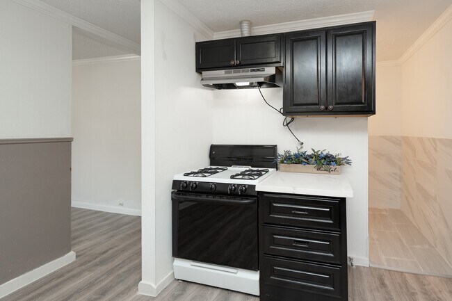 Building Photo - 9526 Nyssa St
