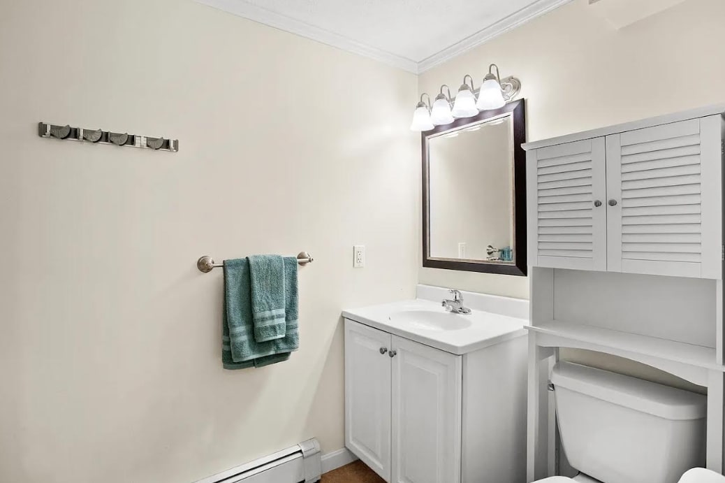 Building Photo - 19 Profile Cir