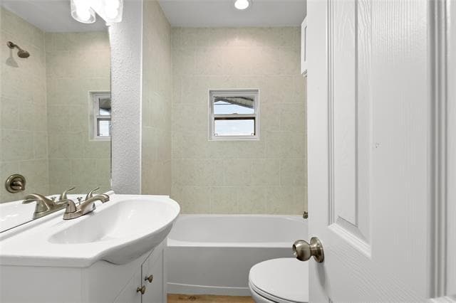 Building Photo - 6934 Simmons Dr