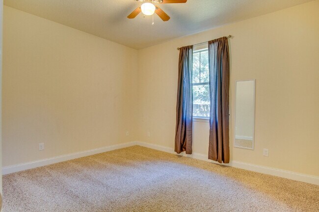 Building Photo - Hickory Hill Rental with Granite Counters,...