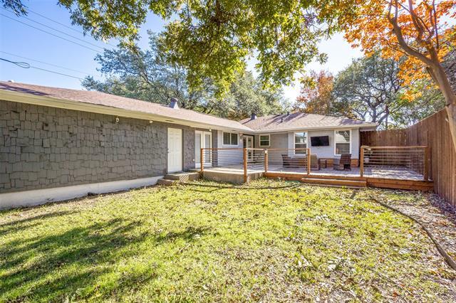 Building Photo - 6353 E Lovers Ln