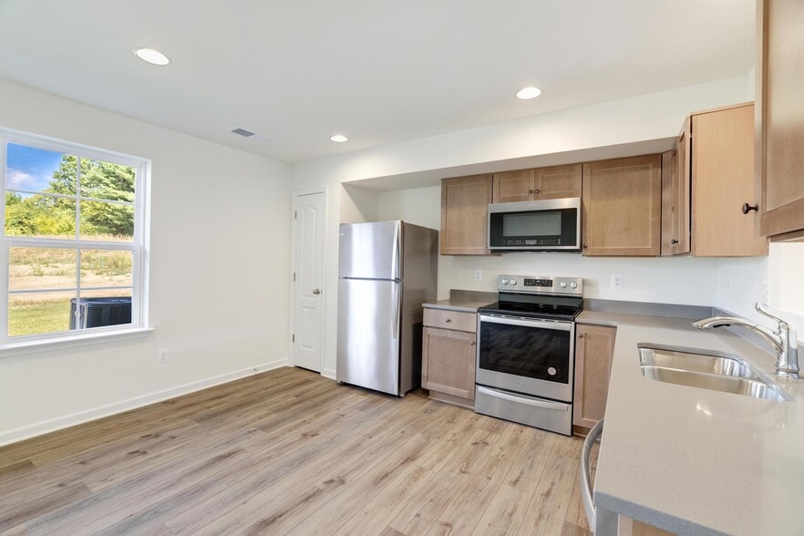 Building Photo - 47 Orch Grn Dr