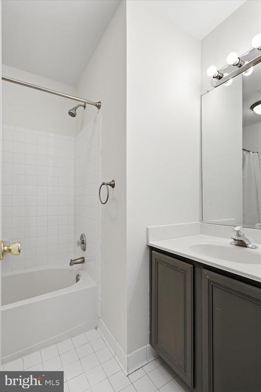 Building Photo - 43438 Oxen Ln