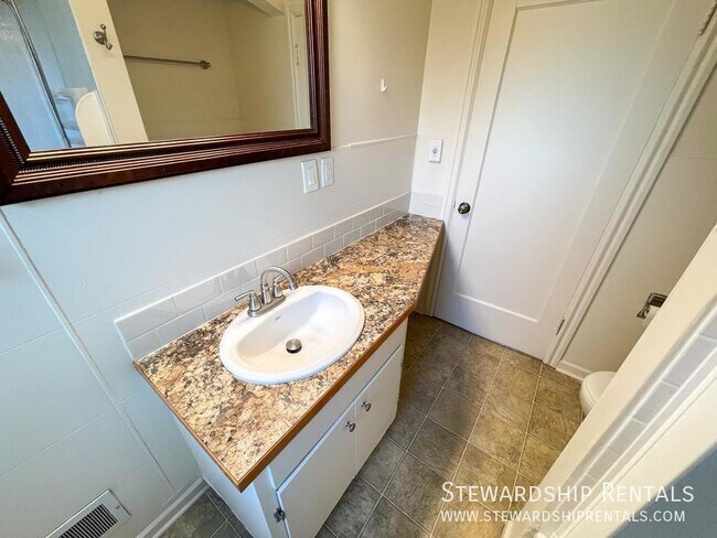 Building Photo - 1790 Mill St