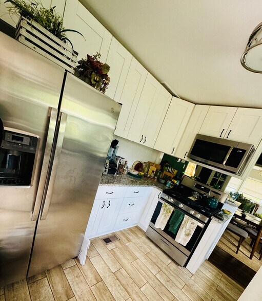 Building Photo - 2481 Semmes St