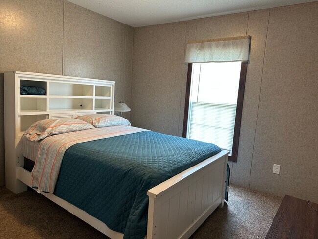 Building Photo - Charming 5-Acre Rental with Optional Barn ...