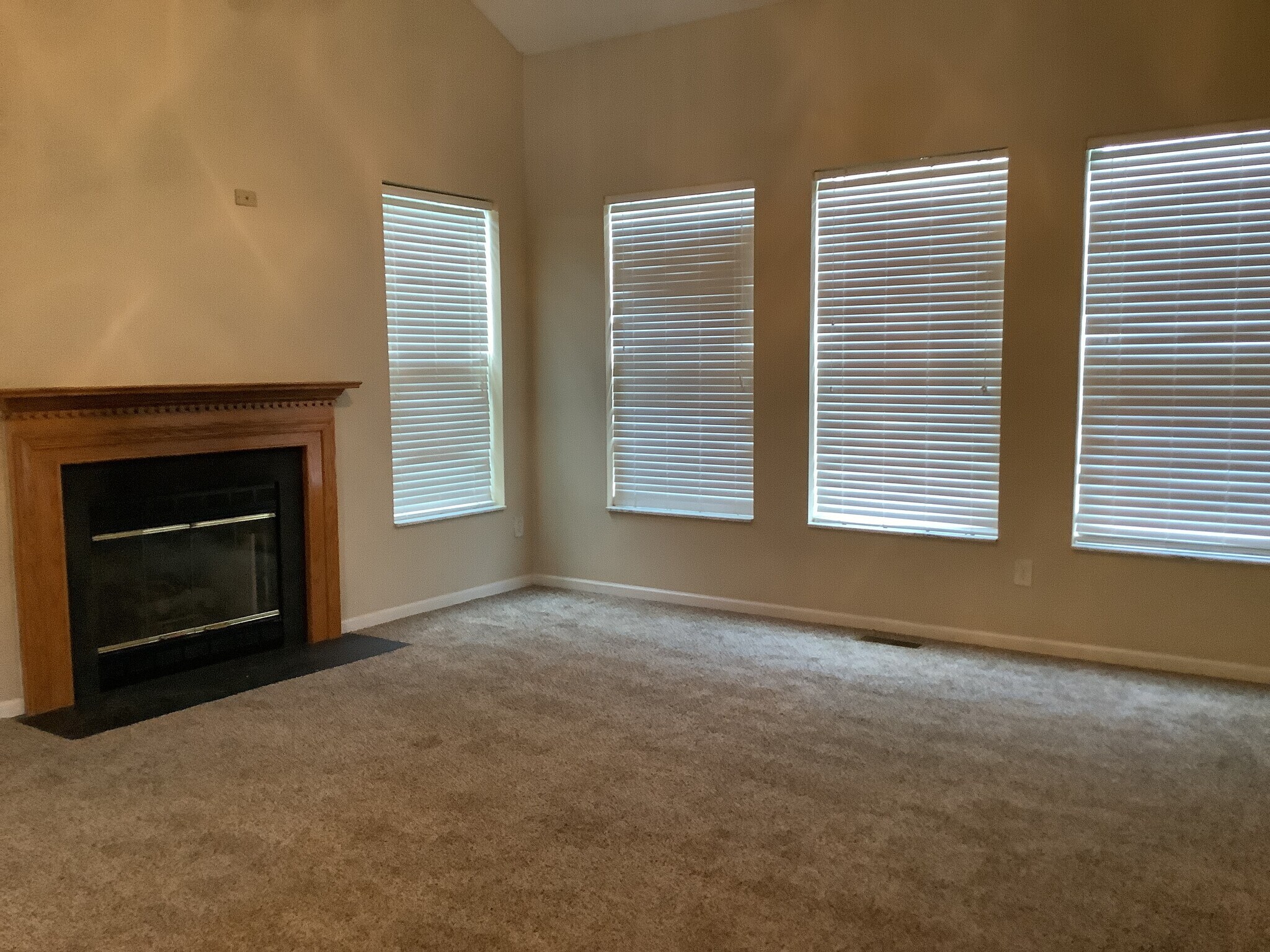 Building Photo - 46 Runkle Dr
