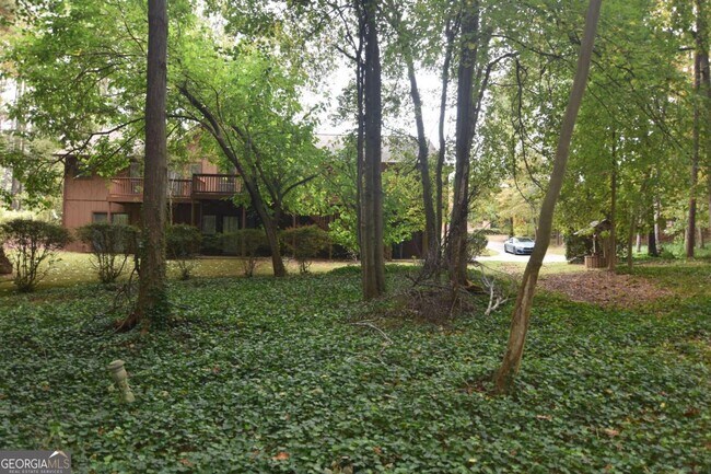 Building Photo - 3765 Cochran Lake Rd