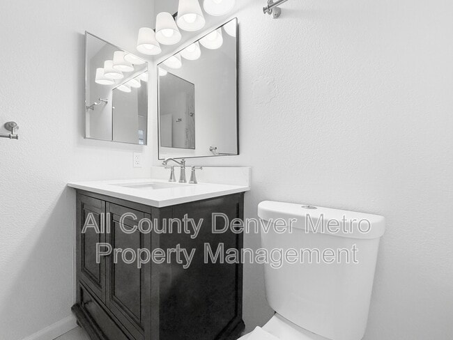 Building Photo - 8418 Everett Way