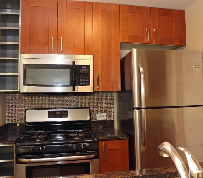 Building Photo - 361 Grissom Ct