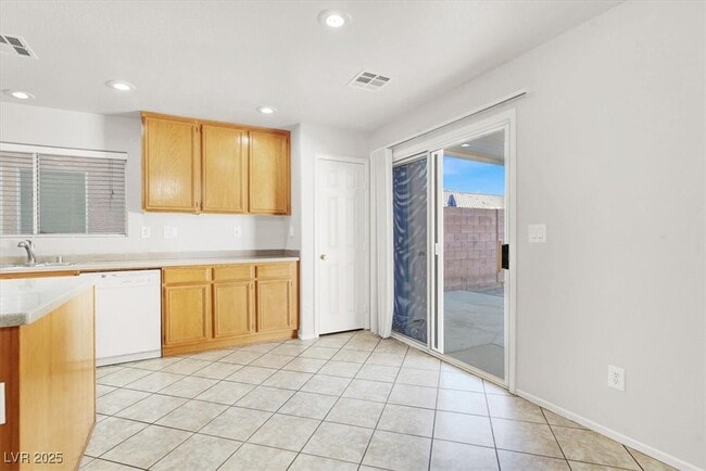 Building Photo - 11667 Autunno St