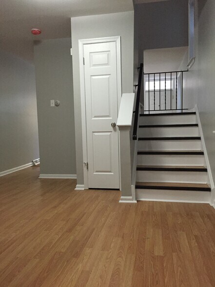 Building Photo - 2668 Braddock St