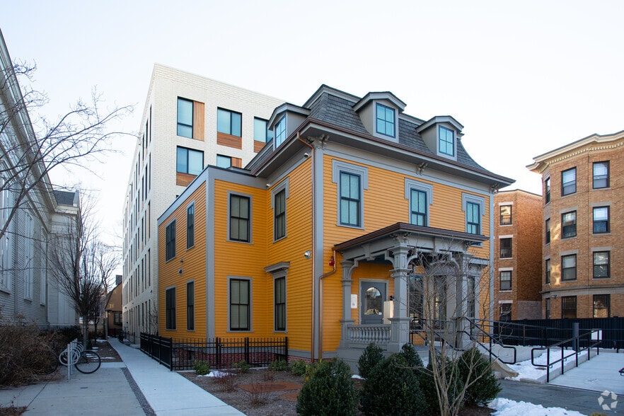 Building Photo - Frost Terrace