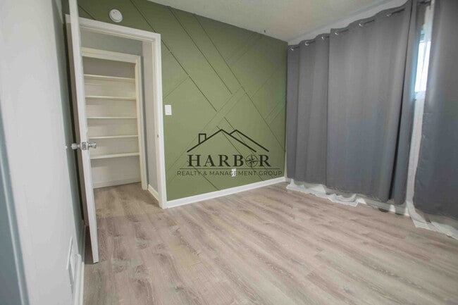 Building Photo - 2 Bedroom Single-Family Home in SW Rochest...