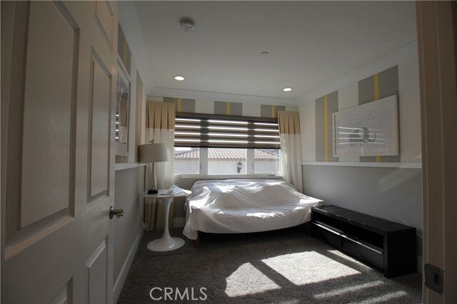Building Photo - 15343 Lotus Cir