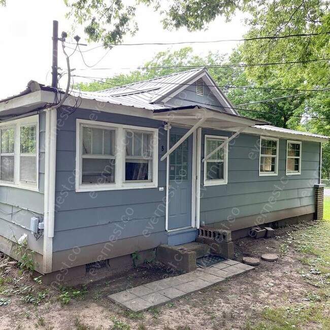 9392 Daisy Dallas Rd 9392 Daisy Dallas Rd SoddyDaisy TN 37379