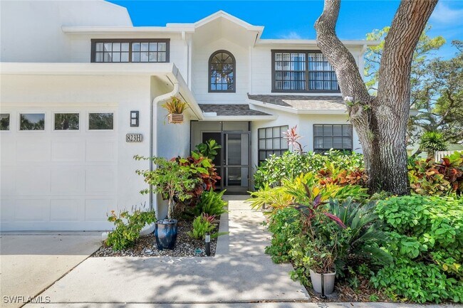 Building Photo - 823 Meadowland Dr