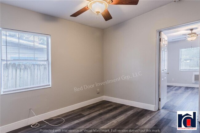 Building Photo - 1307 E Muriel St