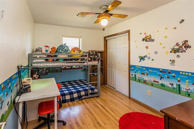Building Photo - 7215 NW Willow Creek Dr
