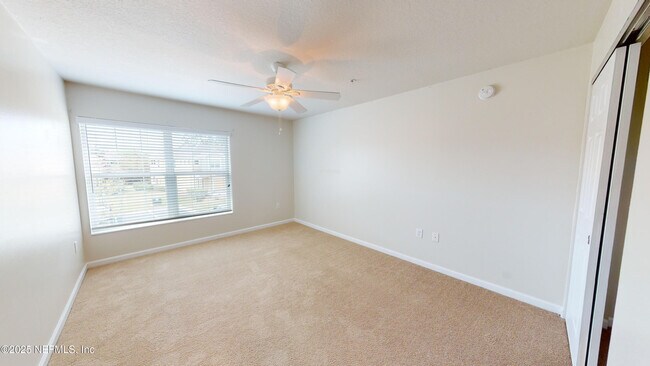 Building Photo - 6649 Shaded Rock Ct