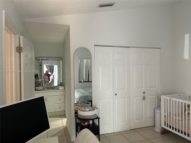 Building Photo - 11810 SW 80th St