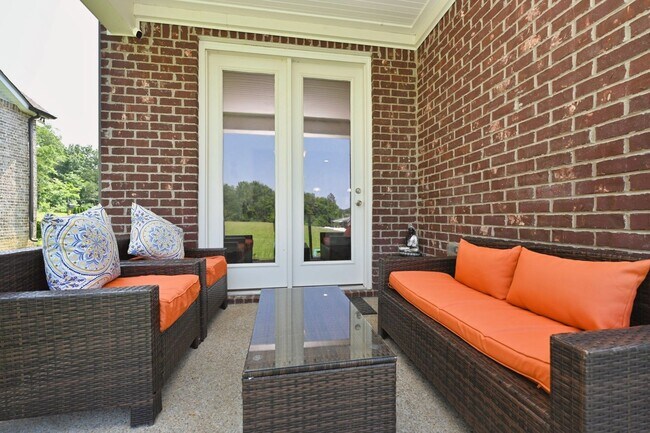 Building Photo - **2019-BUILT EXECUTIVE HOME IN A CUL-DE-SA...
