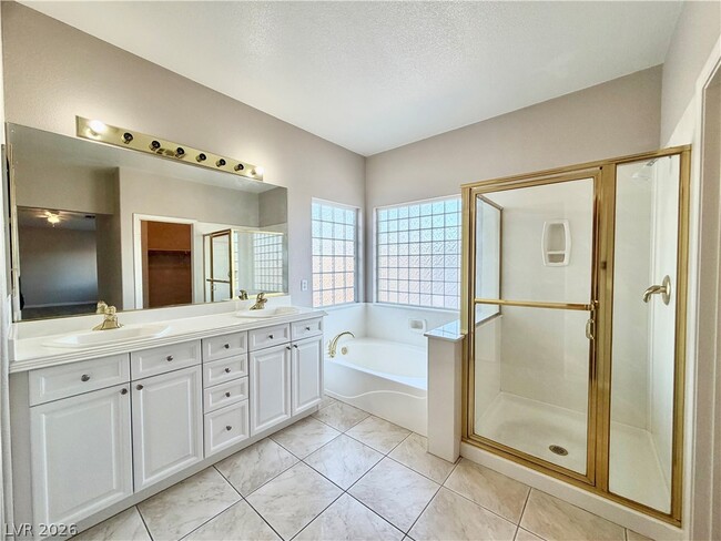 Building Photo - 8917 Waltzing Waters Ct