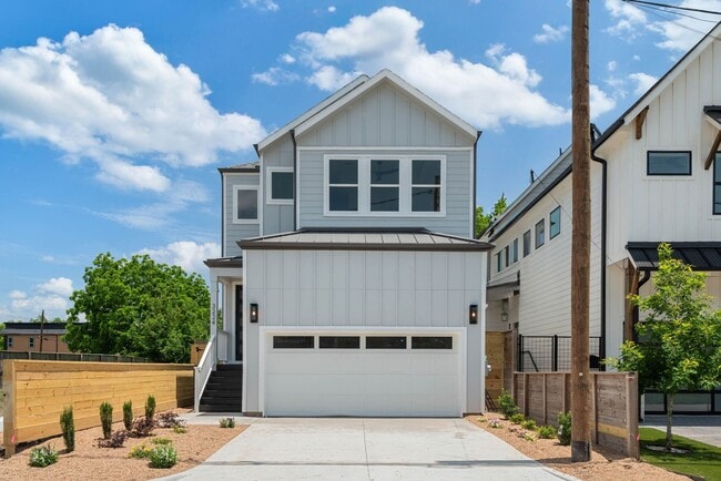 Building Photo - 3224 Omega St