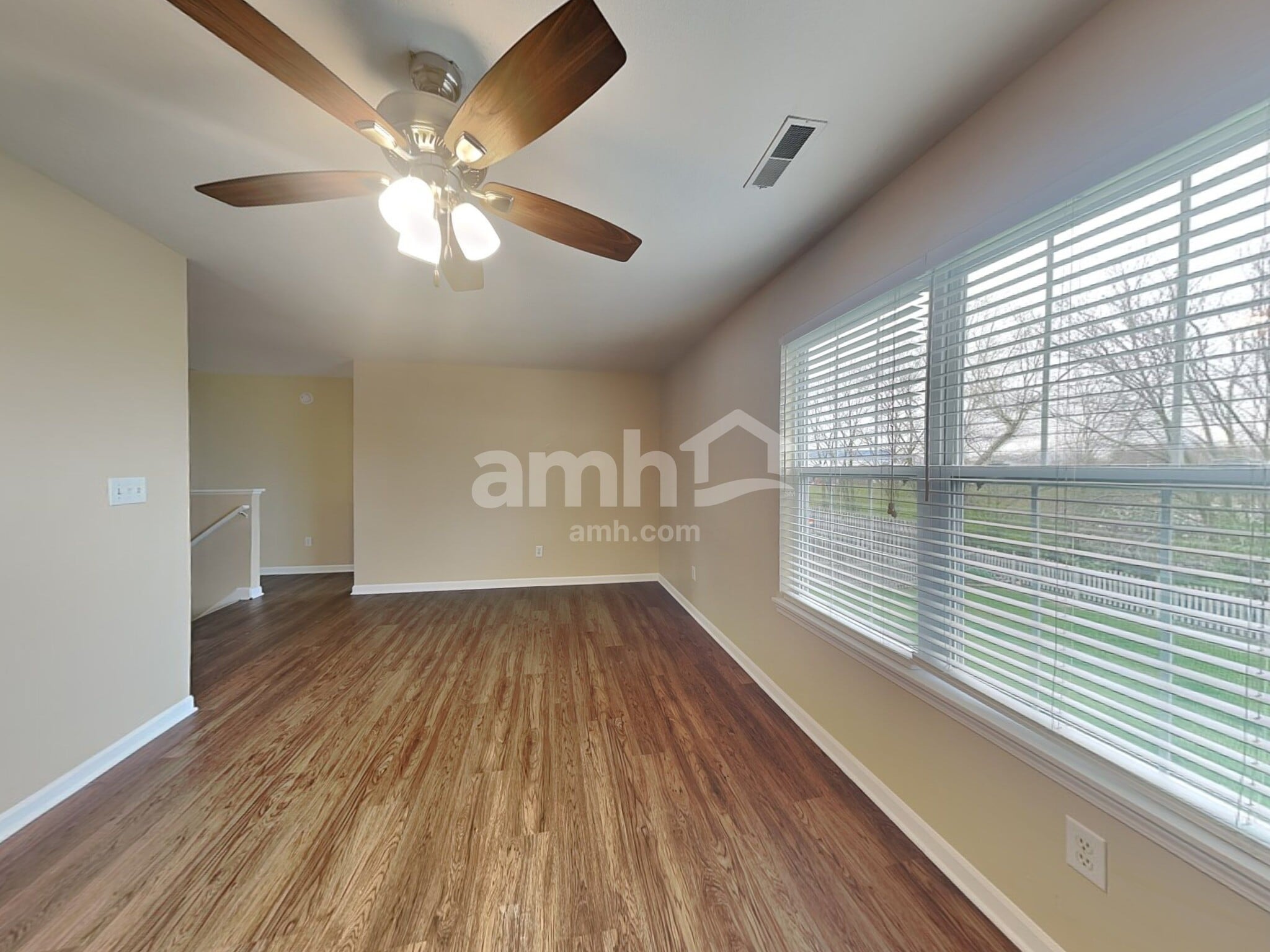 Building Photo - 38 E Flat Rock Dr