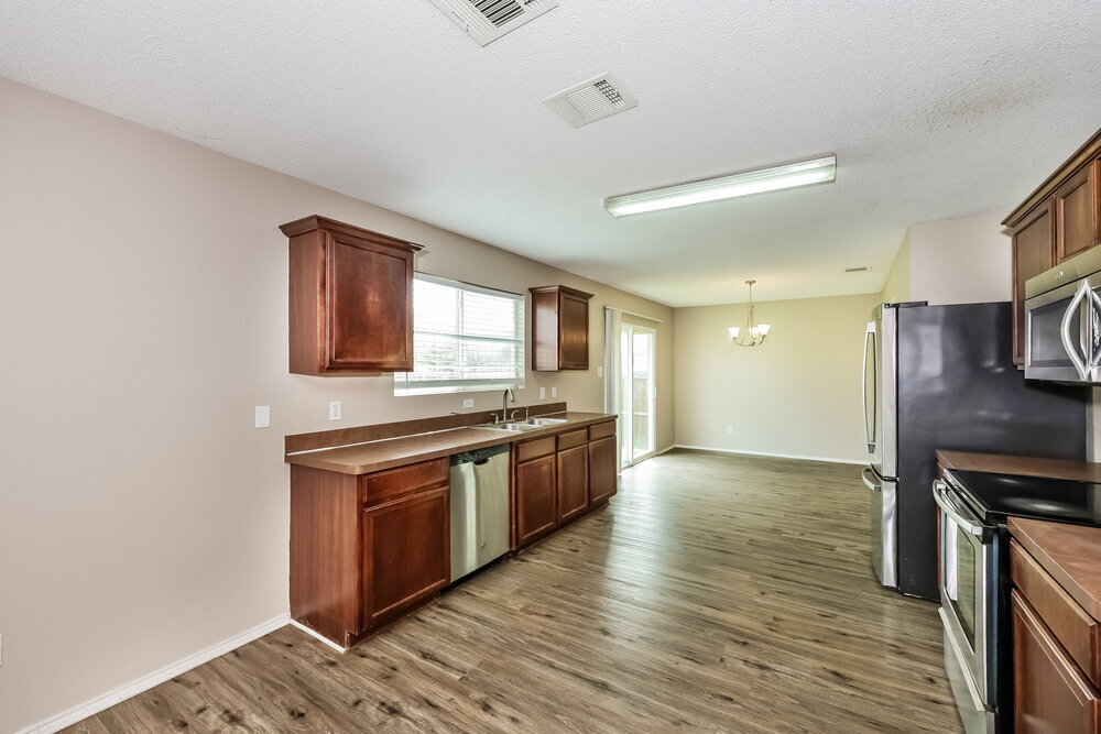 Building Photo - 317 Blairwood Dr