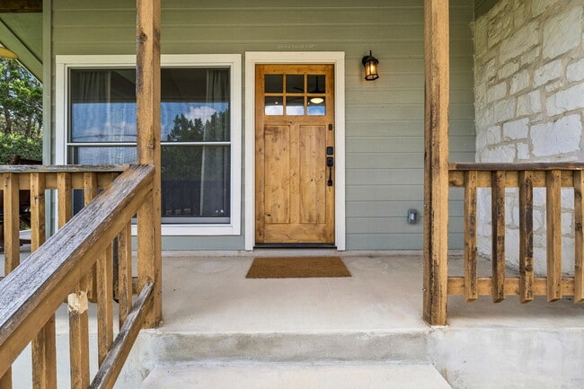 Building Photo - 102 Scissor Tail Trail