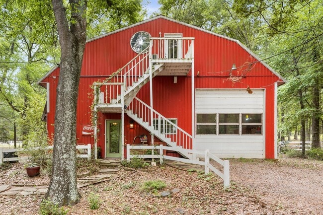 Building Photo - 15058 Lake Paula Dr