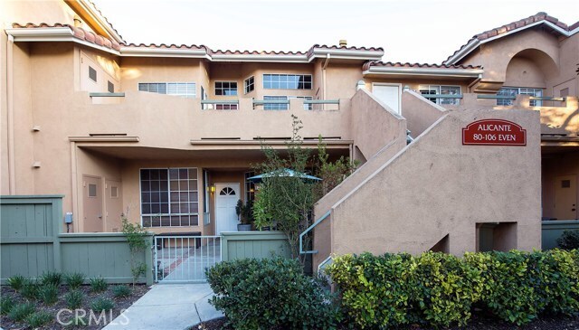 Building Photo - 106 Alicante Aisle