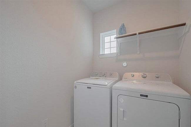 Building Photo - 16331 Verbena Glen Dr