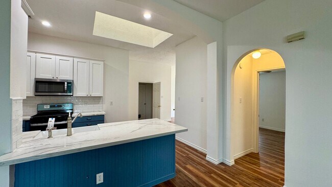 Building Photo - 15027 Winding Black Cherry Ln