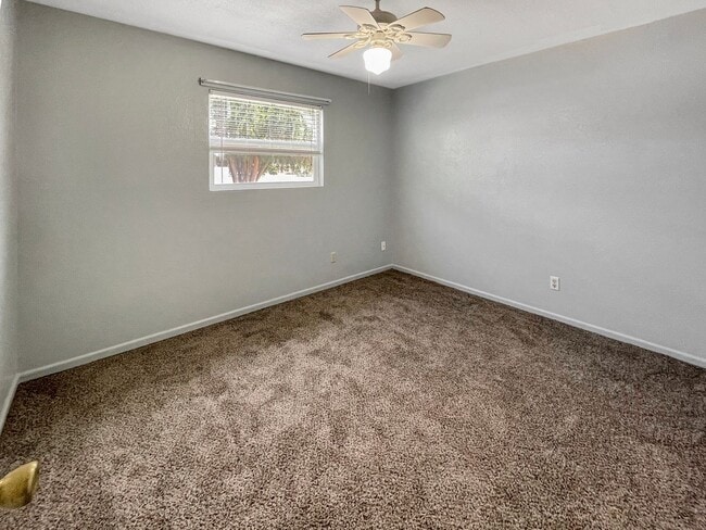 Building Photo - 1517 N Breckon Dr