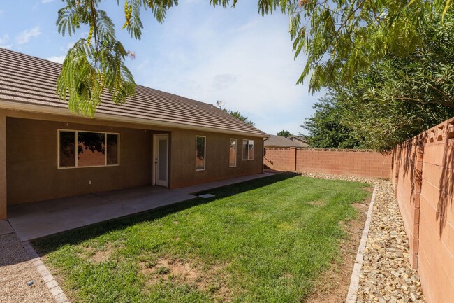 Building Photo - Cute 3 Bedroom, 2 Bathroom Home in Washington