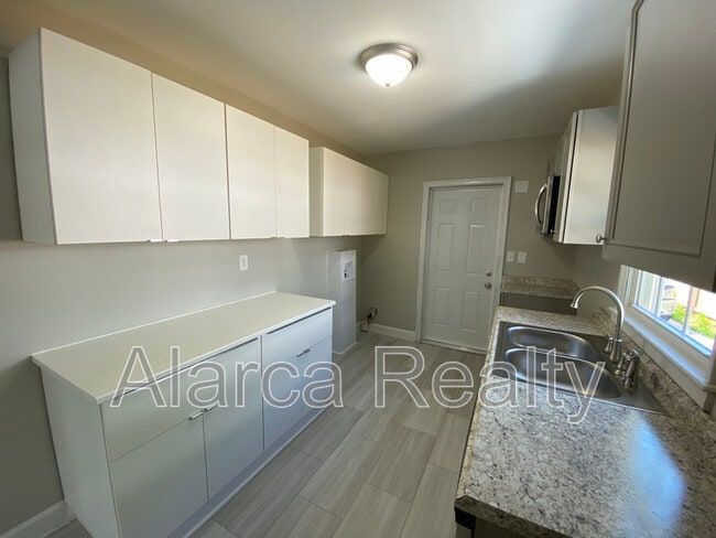 Building Photo - 1513 Kimberly Rd