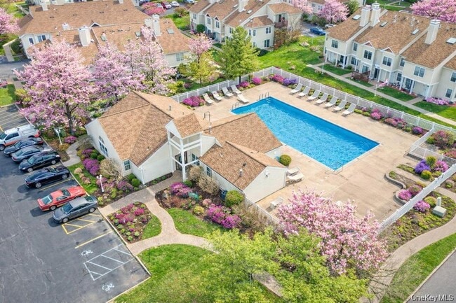 Building Photo - 2314 Whispering Hills Dr