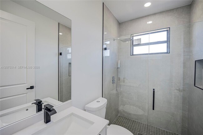 Building Photo - 3500 33rd St SW